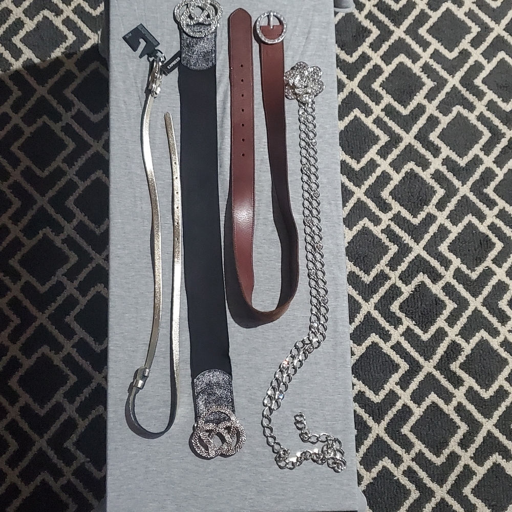 BELTS lot of 4